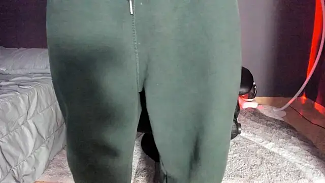 Snapshot of Brock_hurn1 chatting on 02-28-25, 12:43 Brock hurn1 online show from 02-28-25, 12:43