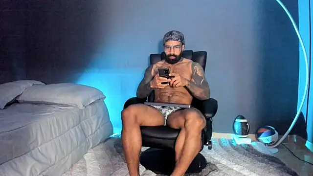 Snapshot of Brock_hurn1 chatting on 03-07-25, 01:31 Brock hurn1 online show from 03-07-25, 01:31