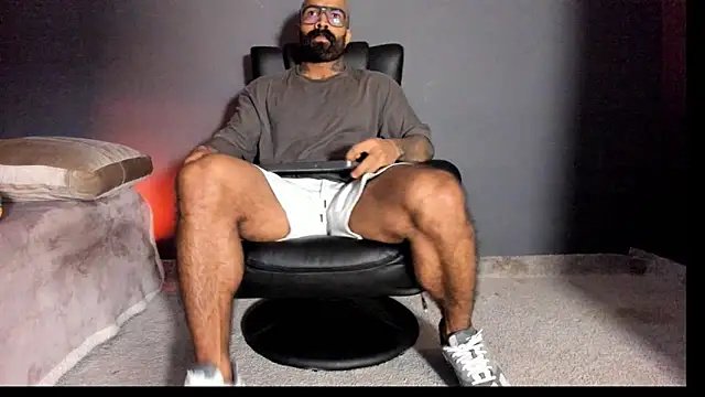 Snapshot of Brock_hurn1 chatting on 09-30-25, 12:15 Brock hurn1 online show from 09-30-25, 12:15