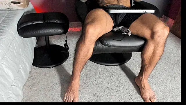 Snapshot of Brock_hurn1 chatting on 11-06-25, 01:39 Brock hurn1 online show from 11-06-25, 01:39