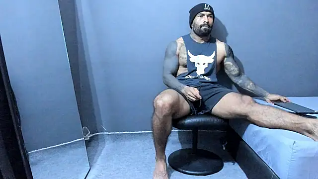 Snapshot of Brock_hurn1 chatting on 12-13-25, 10:37 Brock hurn1 online show from 12-13-25, 10:37