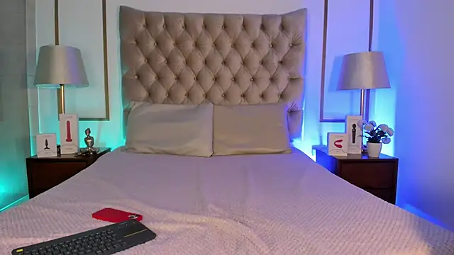 Snapshot of GigiVolkova chatting on 10-25-25, 03:58 GigiVolkova online show from 10-25-25, 03:58