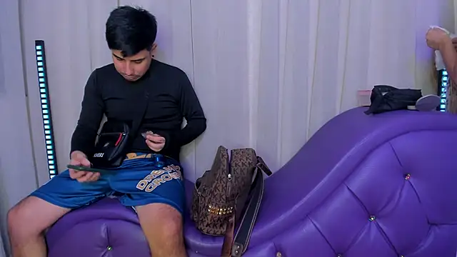 Yourslust  online show from 02-12-26, 08:26