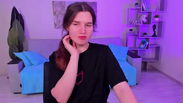 Snapshot of BonneyLove chatting on 12-02-24, 05:15 BonneyLove online show from 12-02-24, 05:15