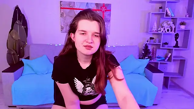 Snapshot of BonneyLove chatting on 01-05-25, 05:30 BonneyLove online show from 01-05-25, 05:30