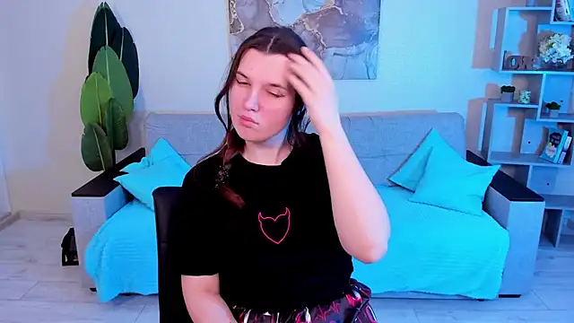 Snapshot of BonneyLove chatting on 03-02-25, 05:36 BonneyLove online show from 03-02-25, 05:36