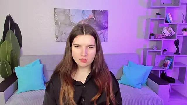 Snapshot of BonneyLove chatting on 09-15-25, 05:24 BonneyLove online show from 09-15-25, 05:24