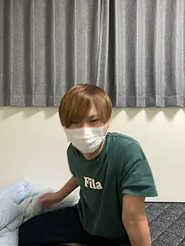 Snapshot of onimakura chatting on 12-21-25, 02:24 onimakura online show from 12-21-25, 02:24