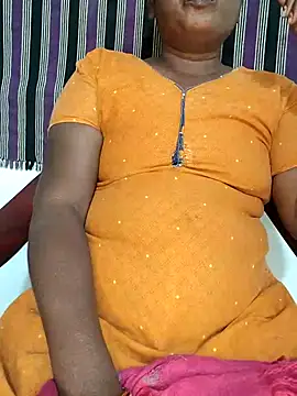 Snapshot of Indiandolly23 chatting on 03-01-25, 06:11 Indiandolly23 online show from 03-01-25, 06:11