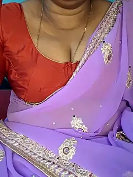 Snapshot of Indiandolly23 chatting on 02-25-26, 08:13 Indiandolly23 online show from 02-25-26, 08:13