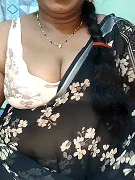 Snapshot of Indiandolly23 chatting on 03-23-26, 09:13 Indiandolly23 online show from 03-23-26, 09:13