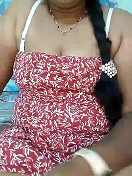 Snapshot of Indiandolly23 chatting on 03-24-26, 04:01 Indiandolly23 online show from 03-24-26, 04:01