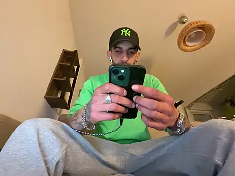 Rebeu313 online show from 03-17-25, 11:00