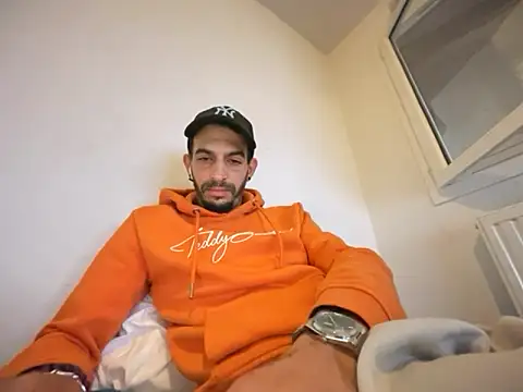 Rebeu313 online show from 11-05-25, 04:40