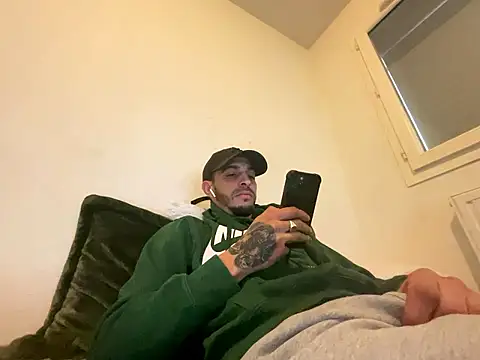 Rebeu313 online show from 01-17-26, 10:20