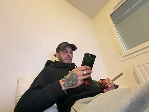 Rebeu313 online show from 01-18-26, 02:43