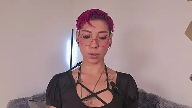 MiaMorgan  online show from 11-24-25, 01:22