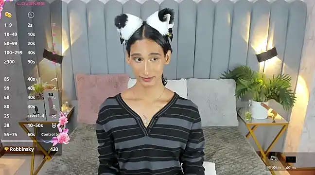 Snapshot of skyyfoxpraga chatting on 01-17-25, 10:23 skyyfoxpraga online show from 01-17-25, 10:23