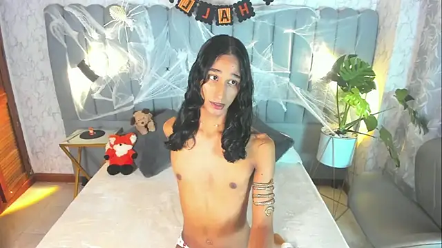 skyyfoxpraga online show from 10-23-25, 01:10