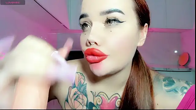 Aira vi online show from 12-06-24, 02:24