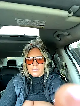 sunshinekisses online show from 11-24-25, 08:30