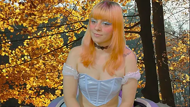 Snapshot of Dolce--Mia---Bianchi__07 chatting on 11-15-25, 01:58 Dolce--Mia---Bianchi 07 online show from 11-15-25, 01:58