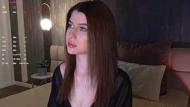 Sara Lewiis online show from 04-21-26, 04:23