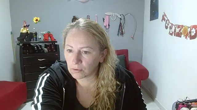 emperabigbootybigass online show from 03-19-25, 12:23