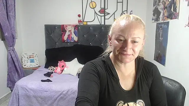 Snapshot of emperabigbootybigass chatting on 06-02-26, 12:34 emperabigbootybigass online show from 06-02-26, 12:34