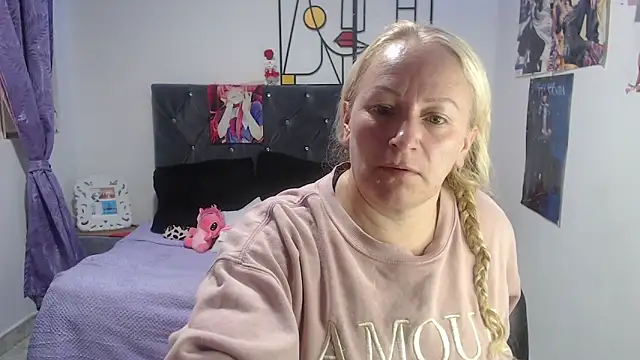 Snapshot of emperabigbootybigass chatting on 06-02-26, 12:40 emperabigbootybigass online show from 06-02-26, 12:40