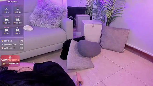 Manu Velez online show from 12-31-24, 05:40