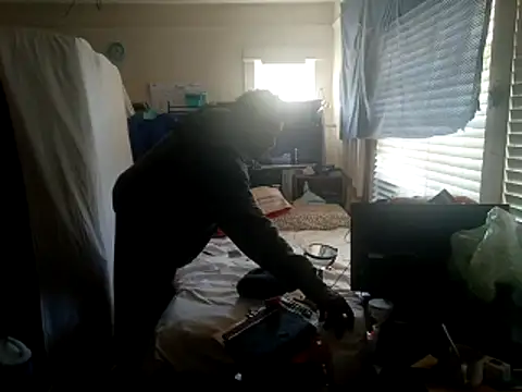 DevinToore online show from 10-14-25, 06:20