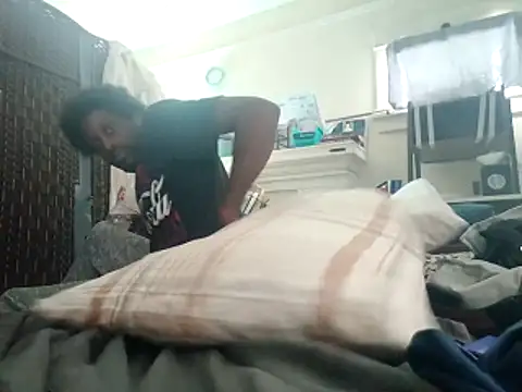 DevinToore online show from 11-08-25, 07:01