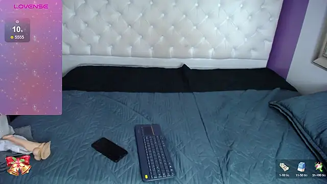 Snapshot of MadameDamn chatting on 12-09-24, 06:03 MadameDamn online show from 12-09-24, 06:03