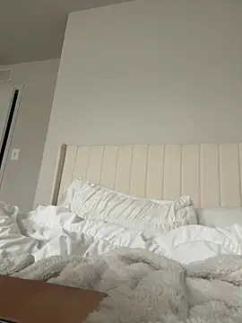 Snapshot of emilycoco chatting on 02-22-26, 08:40 emilycoco online show from 02-22-26, 08:40