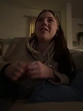 Snapshot of emilycoco chatting on 03-21-26, 03:22 emilycoco online show from 03-21-26, 03:22