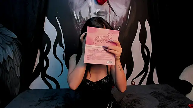 Kylie-fox online show from 11-20-25, 12:55