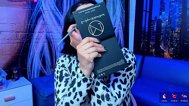 Violetaa diazz online show from 12-29-24, 08:15