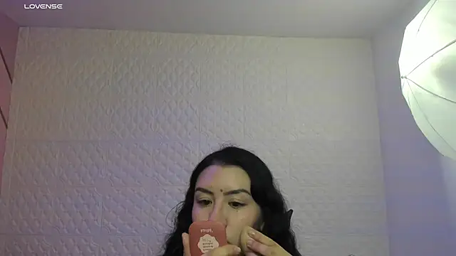 Violetaa diazz online show from 09-30-25, 09:09