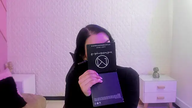 Violetaa diazz online show from 03-27-26, 09:25