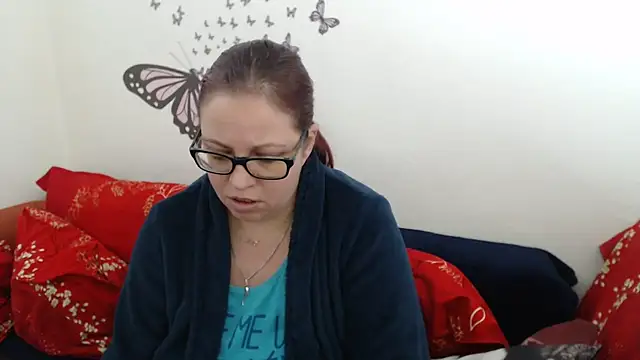 LadyHellene online show from 03-04-25, 06:04