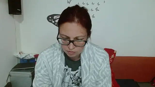 LadyHellene online show from 12-14-25, 02:55