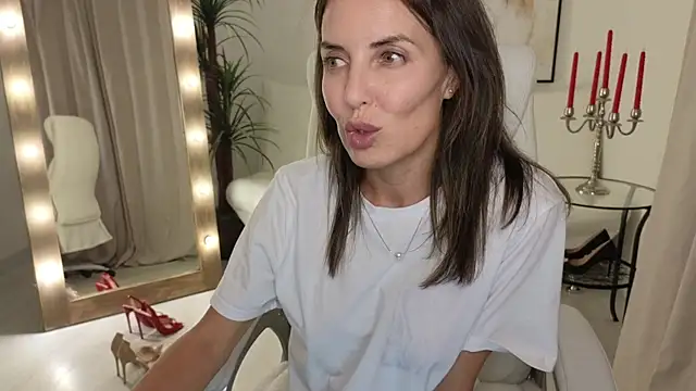 Beylly online show from 02-16-25, 03:58