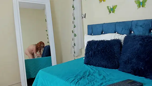 cristalwalker   online show from 03-18-25, 03:31