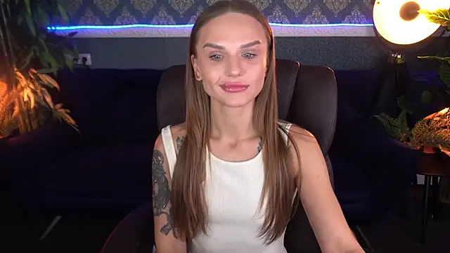 KiraGrayy online show from 11-11-25, 01:55