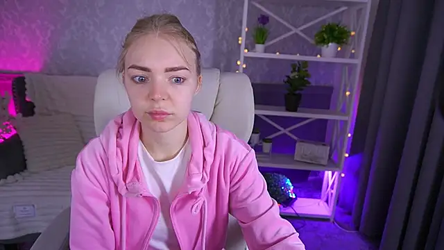 EmilySunshineS online show from 03-06-26, 06:43