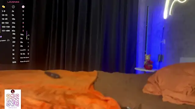 Snapshot of UdeleBarns chatting on 11-05-25, 07:30 UdeleBarns online show from 11-05-25, 07:30