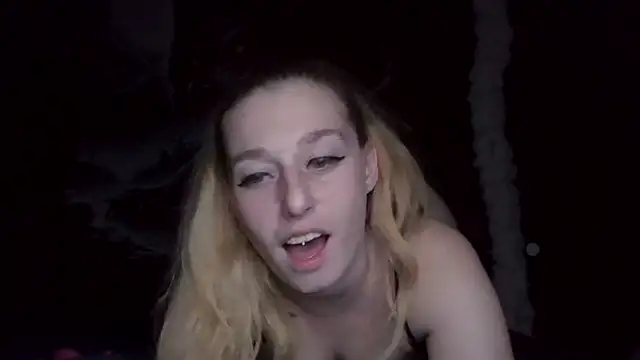 Snapshot of Sweet-SpicyOff chatting on 01-10-26, 08:21 Sweet-SpicyOff online show from 01-10-26, 08:21