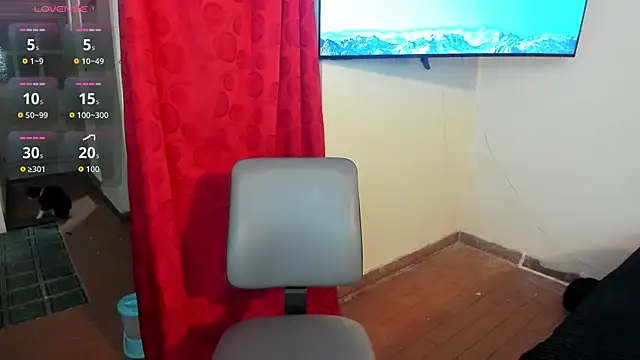 Sofi F w online show from 04-15-26, 08:20