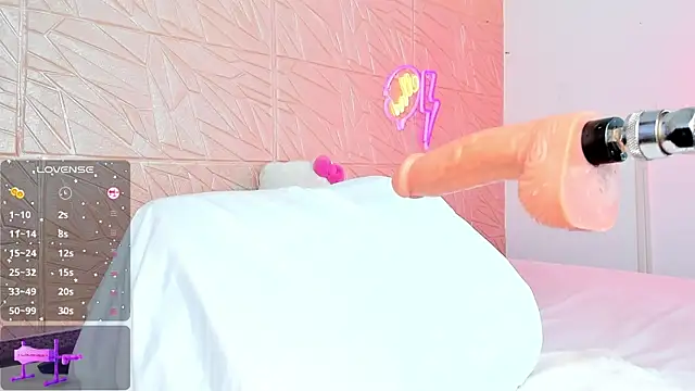 Snapshot of carollin__1 chatting on 03-13-25, 02:55 carollin 1 online show from 03-13-25, 02:55